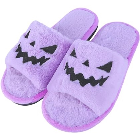 NWOT Halloween Slippers Soft Plush Cozy Open Toe Women Indoor/Outdoor Size 38-39 - Picture 1 of 8